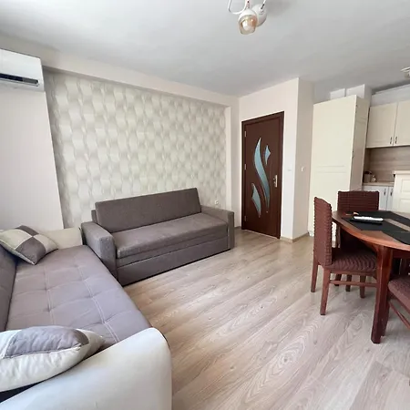 Okolchitsa - Stylish And Cozy Διαμέρισμα *