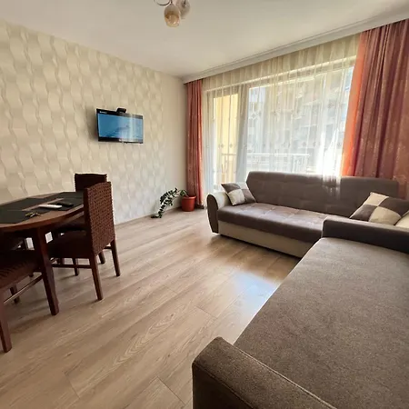 Okolchitsa - Stylish And Cozy Apartamento