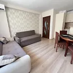 Okolchitsa - Stylish And Cozy Apartamento